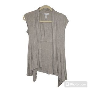 Women's cap sleeve cardigan